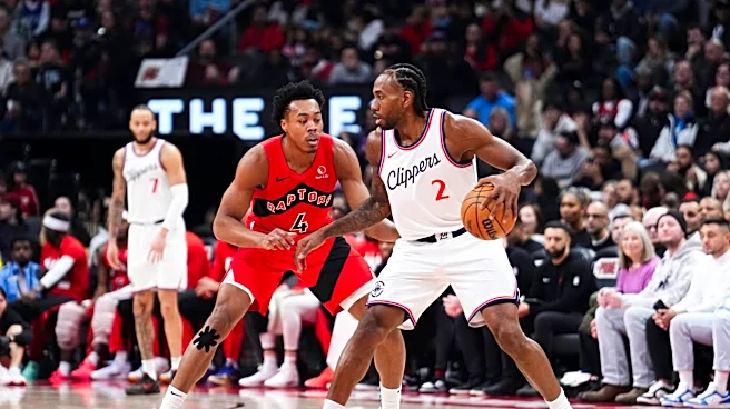 Raptors Completing Blockbuster Trade to Land Kawhi Leonard