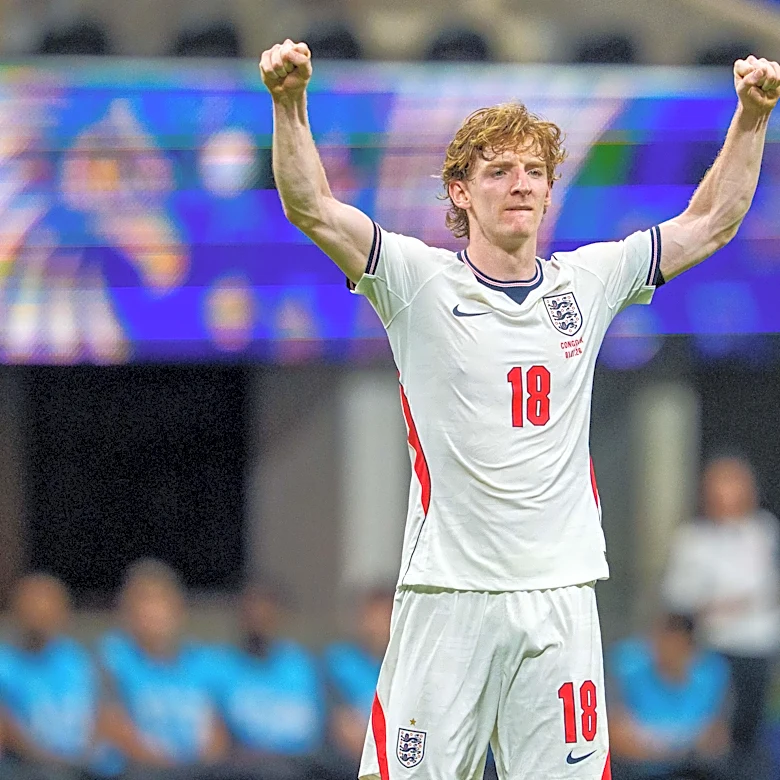 Anthony Gordon sparks an England comeback and offers Barcelona a glimpse of what makes him special