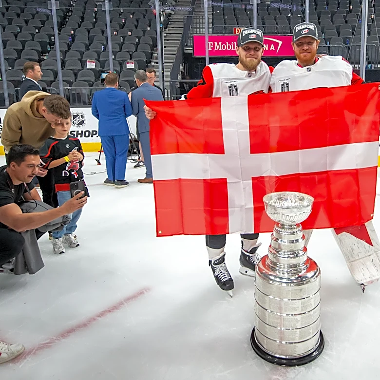 Carlson Signs With Lightning and Andersen With the Oil – Day 2, Open Thread