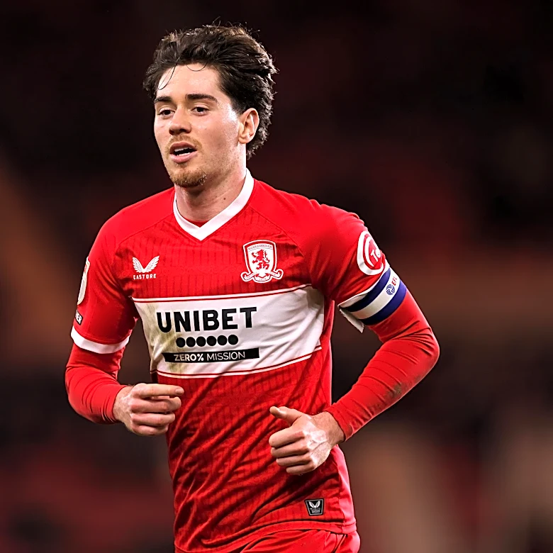 Everton sign Hayden Hackney from Middlesbrough