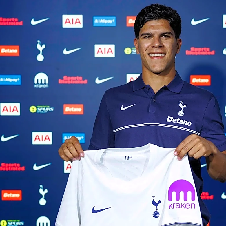 DONE DEAL: Mateus Fernandes signs for Spurs