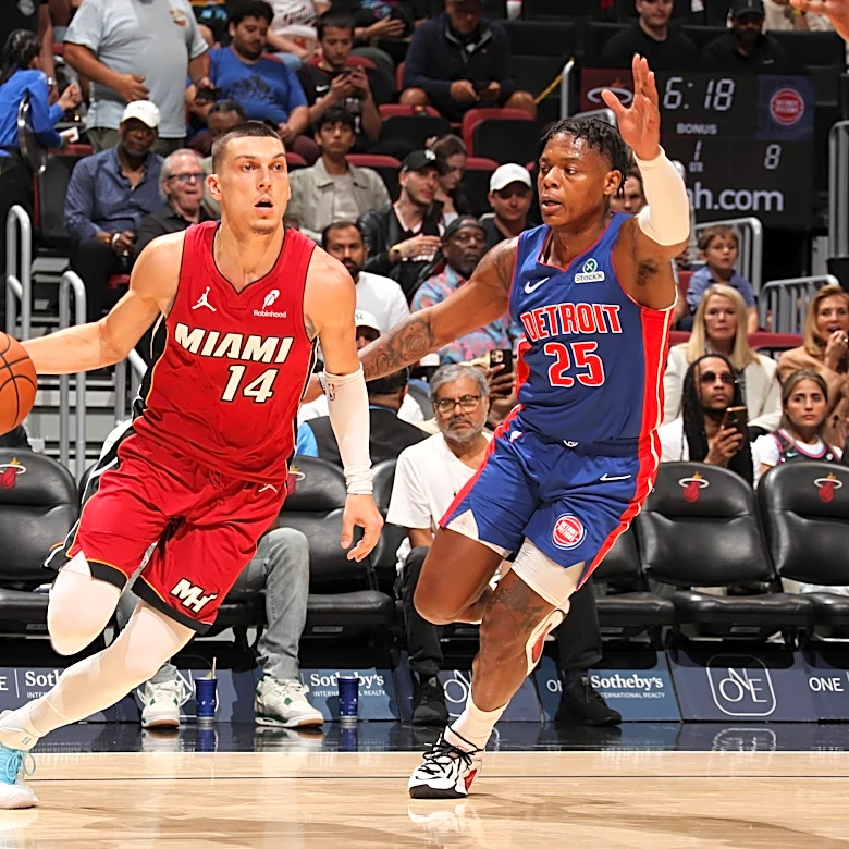 Why a divisional rival’s shrinking free agency market may benefit Bucks