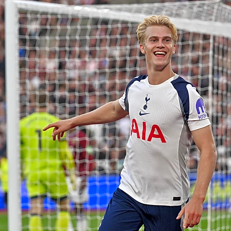REPORT: Tottenham tells Lucas Bervall he will not be sold