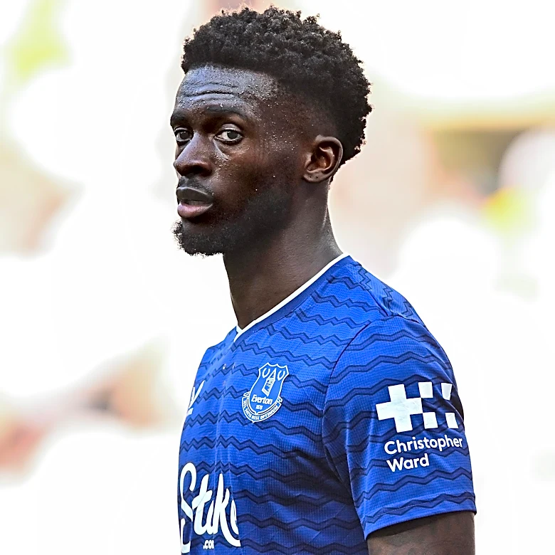 Friday’s Everton News: Hackney confirmed, Japanese winger linked, Iroegbunam latest