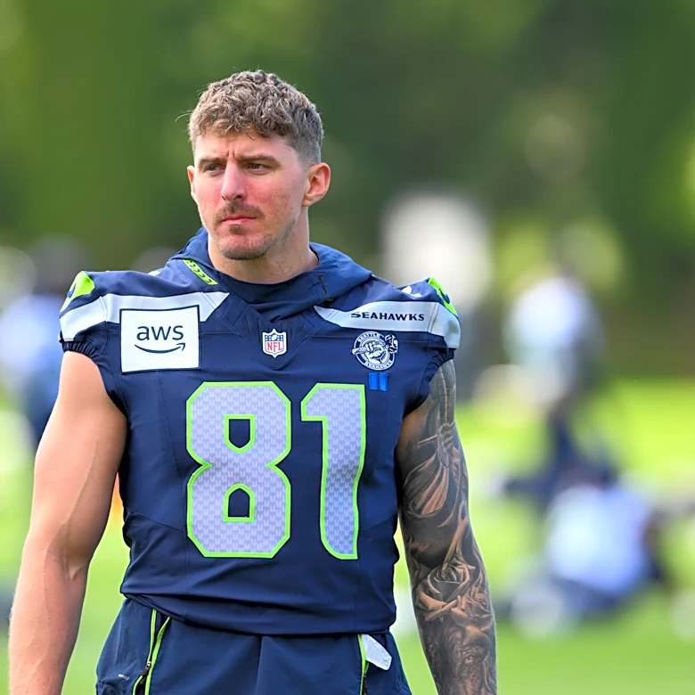 Seahawks News 7/3: Eric Saubert is a valuable member of a loaded Seahawks team