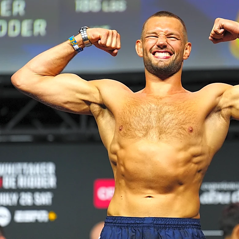 Reinier de Ridder vs. Roman Dolidze in the works for UFC Sacramento in August