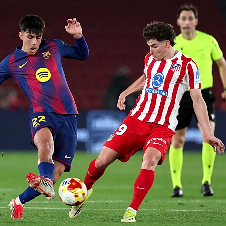‘He’s a game changer’ – Marc Bernal becomes latest Barcelona player to talk up Julian Alvarez