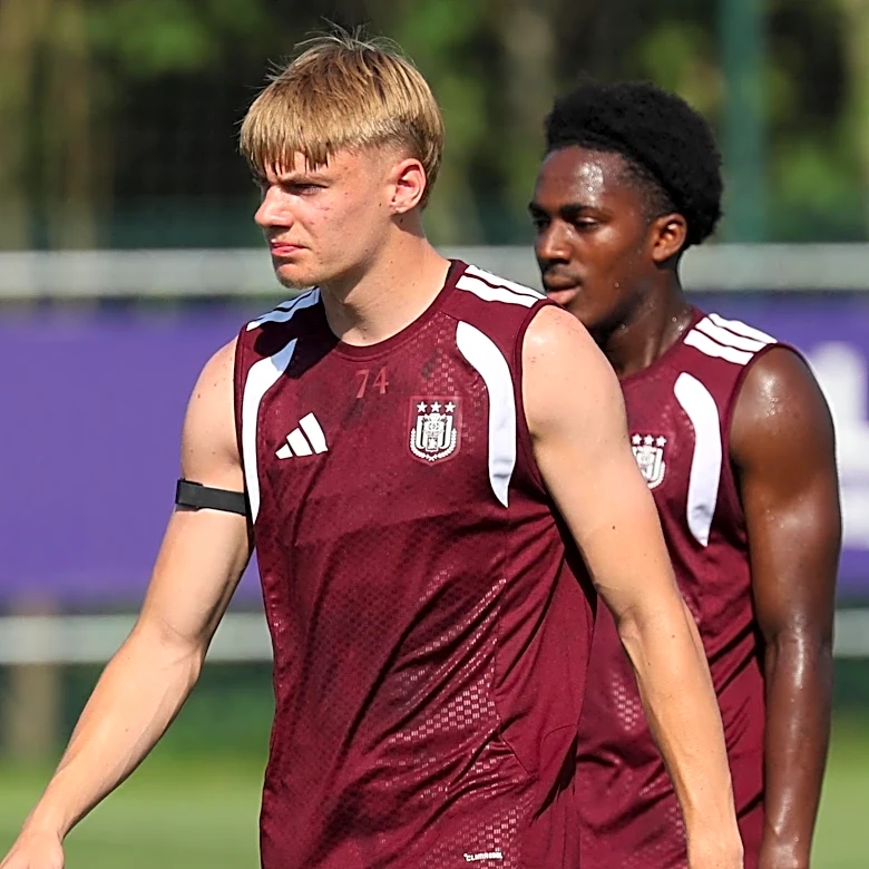 Report: Erstwhile Bayern Munich transfer target Nathan De Cat set for shock move to TSG Hoffenheim