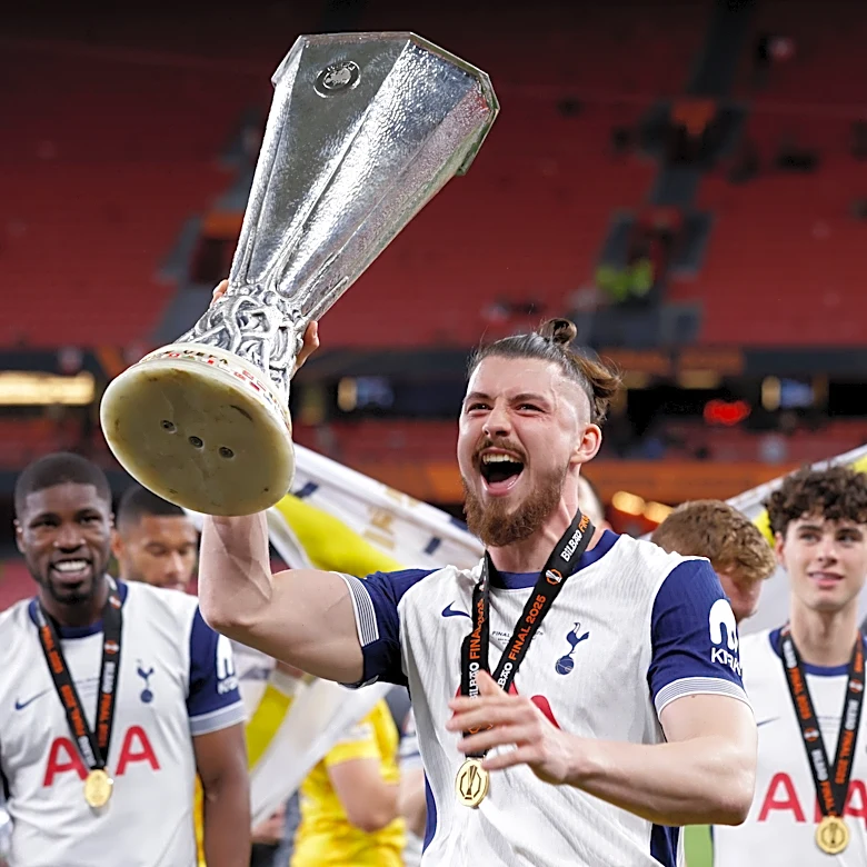 Spurs, Fiorentina agree loan-to-buy deal for Radu Dragusin