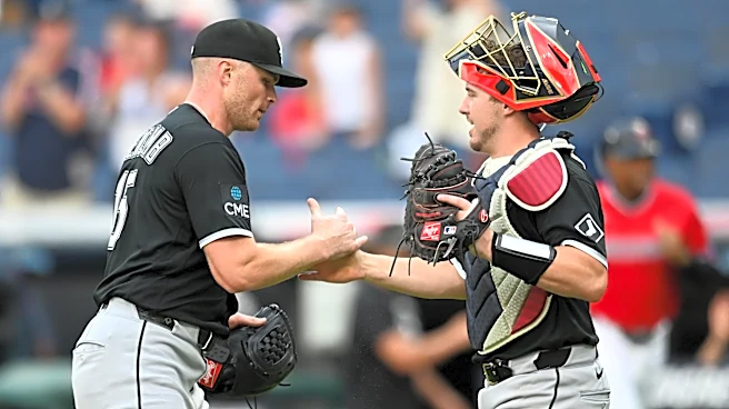 Southpaws take South Siders to series split with 7-6 nailbiter