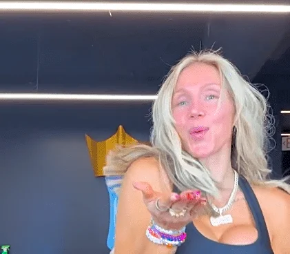 Tweets of the Week: Charlotte Flair new haircut, Toni Storm wandering Mexico City, more!