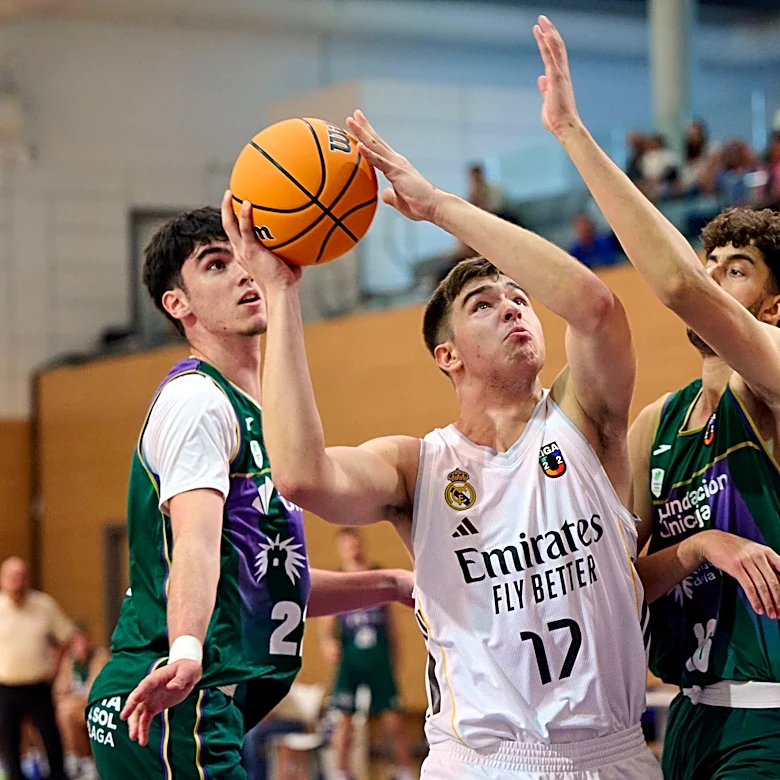 Russian forward Egor Amosov commits to UConn