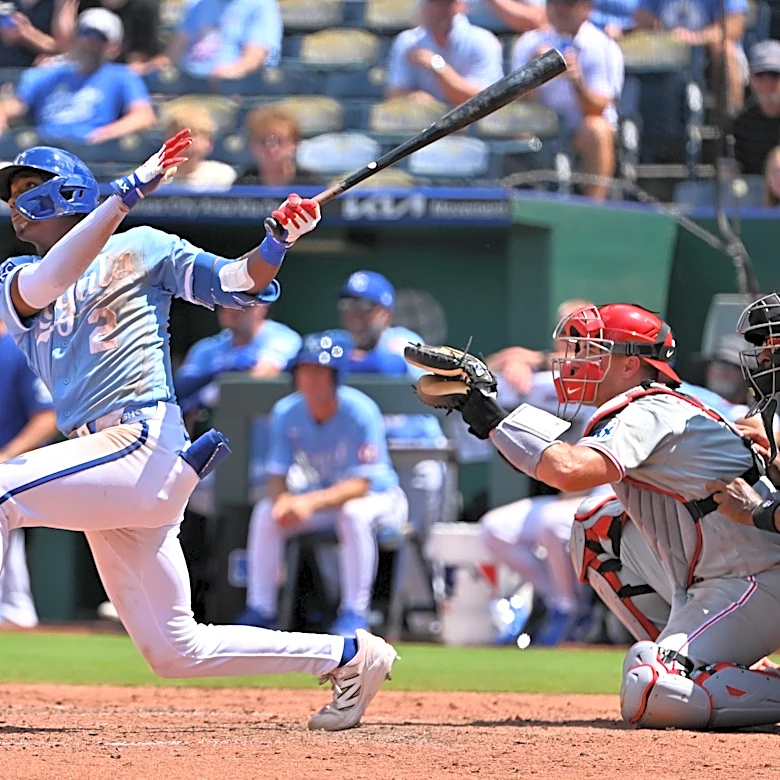 Royals unleash barrage of hits in series-clinching win over Phillies
