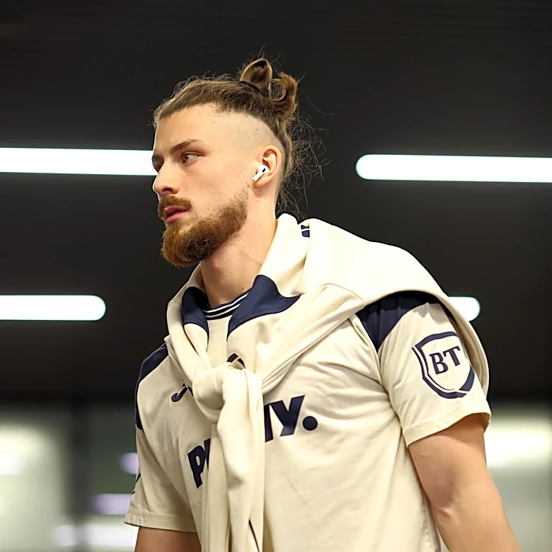 Dragusin in Florence for Fiorentina medical