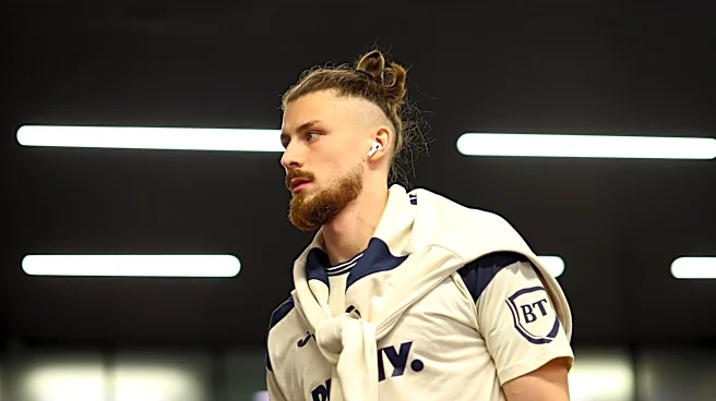 Dragusin in Florence for Fiorentina medical