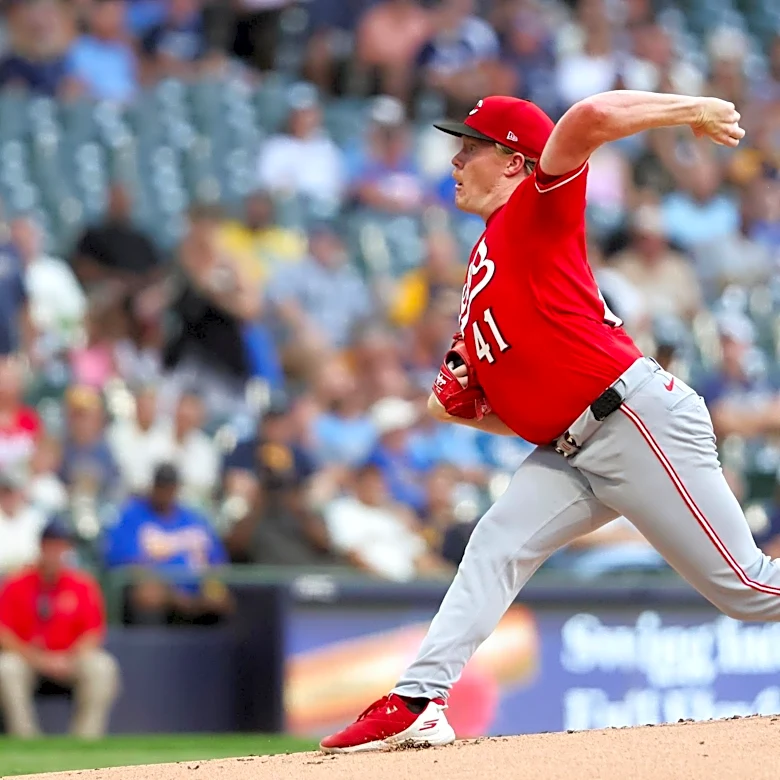 Cincinnati Reds vs. Philadelphia Phillies – Andrew Abbott vs. Zack Wheeler