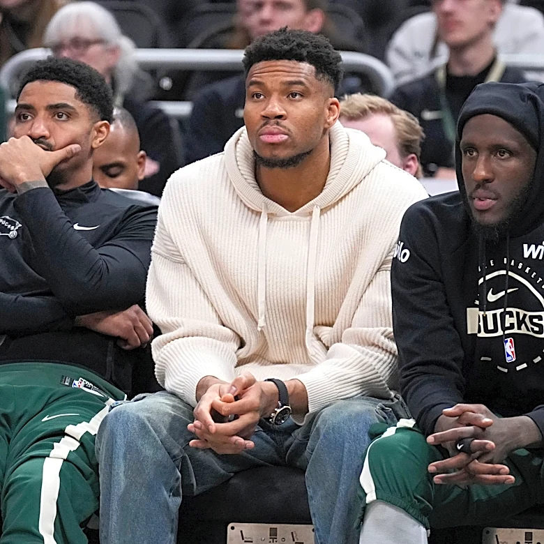 Bucks trade for Caris LeVert