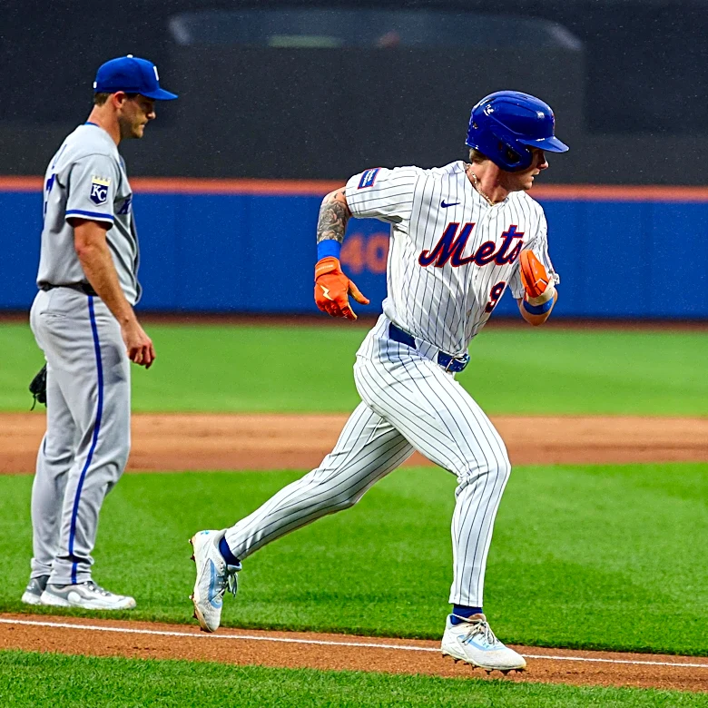 Mets score 12 runs…and lose!