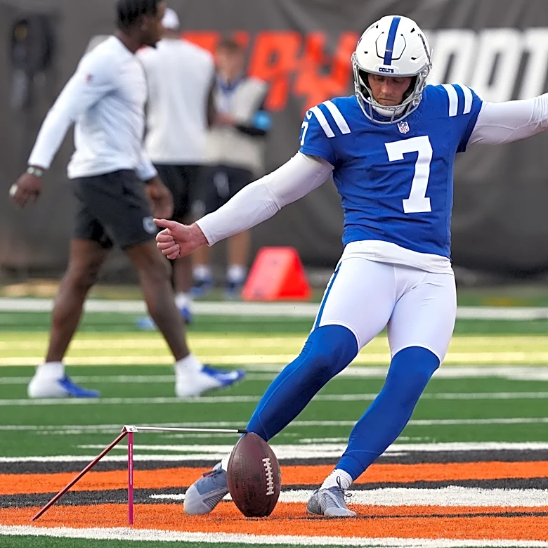 Can Raiders’ new kicker deliver the long bomb?