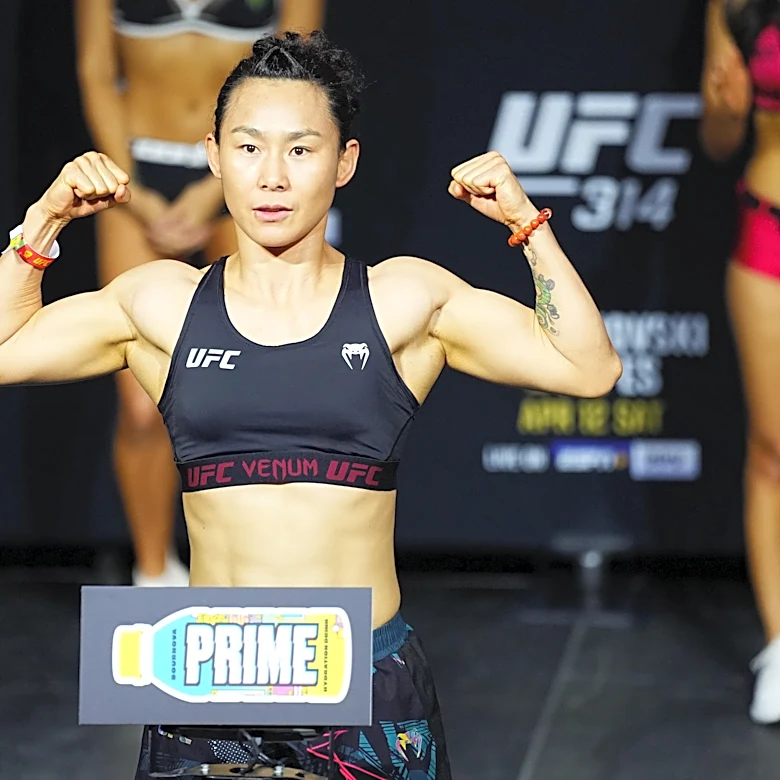 One-time title challenger booked for UFC Shanghai co-main event