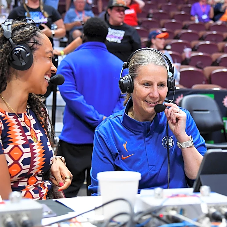 Minnesota Lynx head coach Cheryl Reeve gets win No. 380 to become the all-time winningest coach in WNBA history