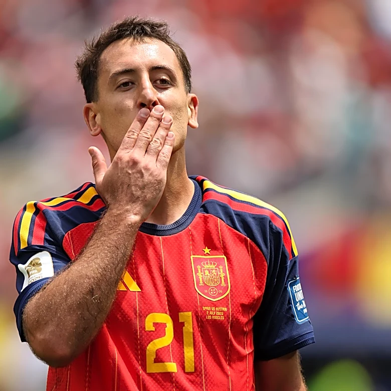 ‘You can say no’ – Mikel Oyarzabal sends strong message amid Barcelona links