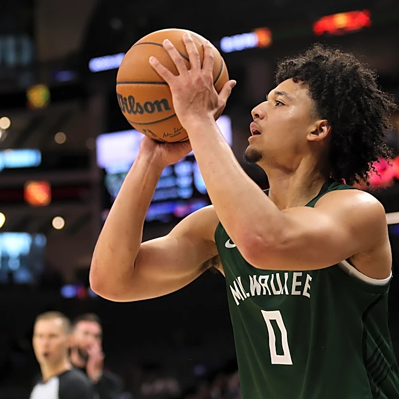 6 Arizona Wildcats competing at NBA Summer League in Las Vegas
