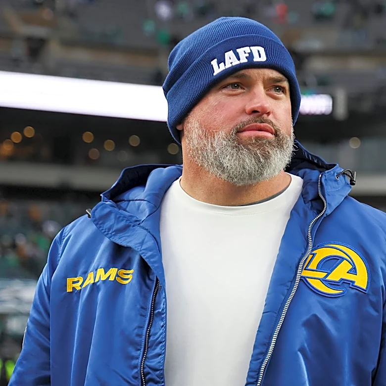 Andrew Whitworth shares thoughts on Myles Garrett, Aaron Donald