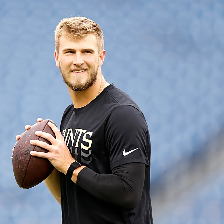 Saints QB Tyler Shough takes Ice Bucket Challenge in support of ALS community