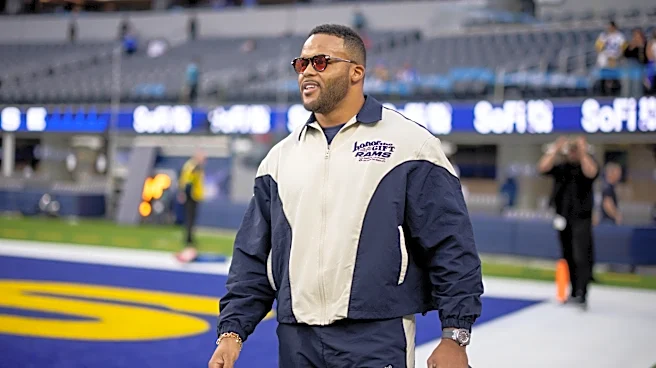 Aaron Donald links up with new Steelers defender Jaquan Brisker