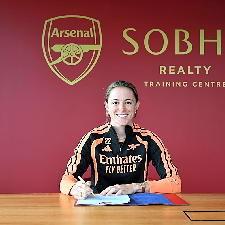 Defender Ona Batlle signs for Arsenal
