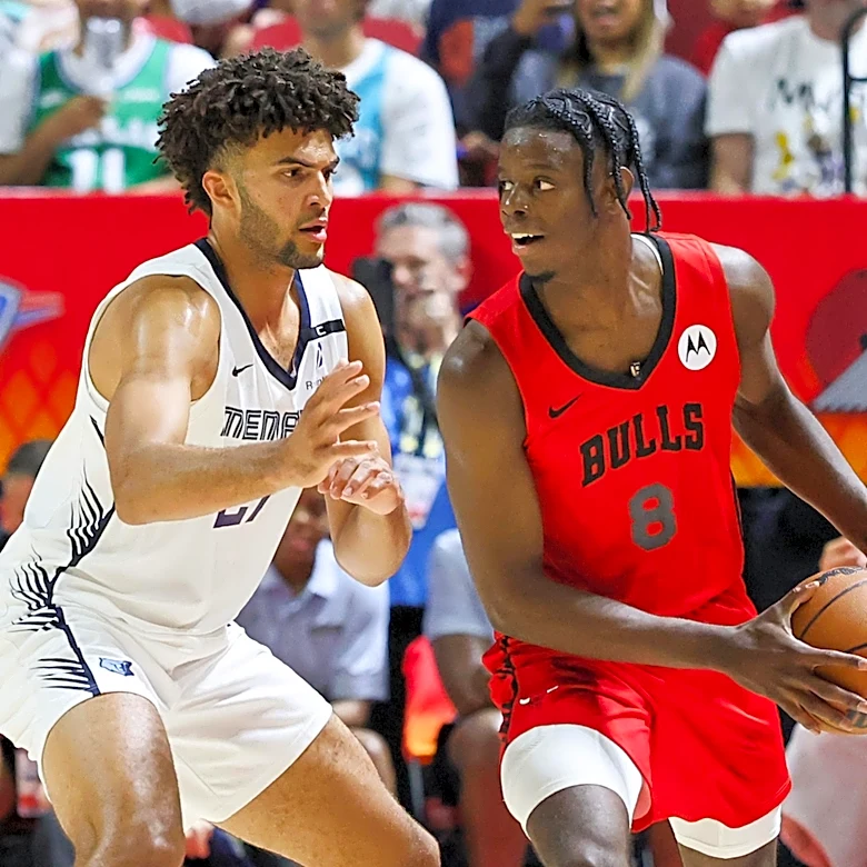 Caleb Wilson breaks NBA Summer League debut record in Bulls loss to the Grizzlies