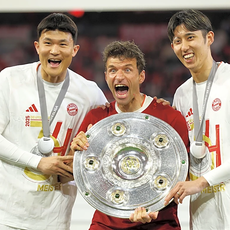 Will Kim Min-jae and Hiroki Itō be on Bayern Munich’s roster in September?