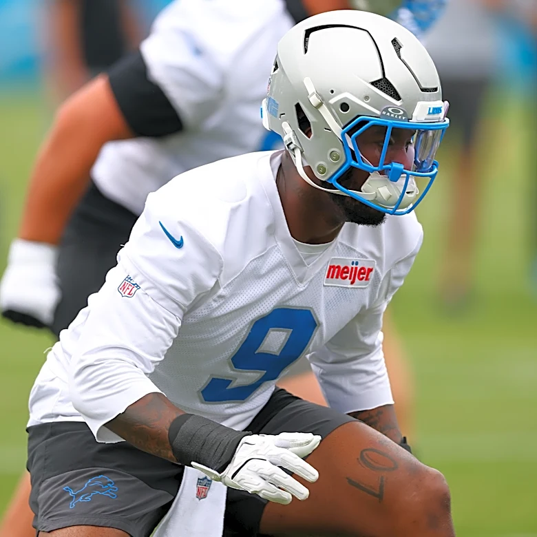 Detroit Lions fans banking on Derrick Moore to improve pass rush