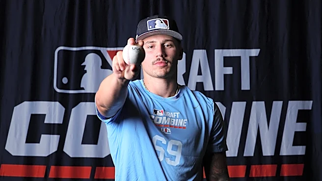 Mets select Arkansas RHP Carson Wiggins at 27th overall