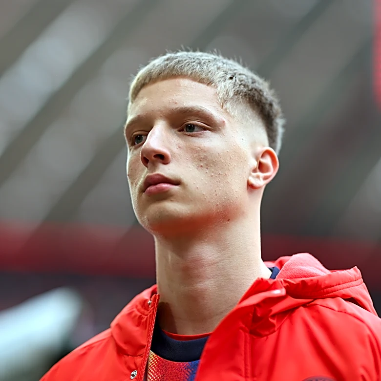 Bayern Munich youth talent Erblin Osmani to sign first professional contract until 2029
