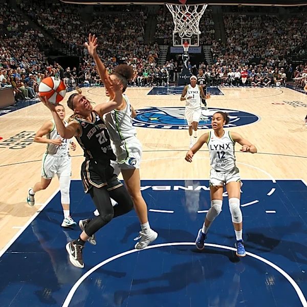 New York Liberty lose close one to Minnesota Lynx, 90-85