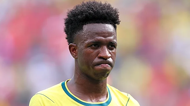 Bayern Munich News: FC Bayern, PSG, Chelsea keeping tabs on Real Madrid’s Vinícius Júnior; Mo Salah to…Kansas City?; and MORE!