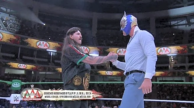 Dominik Mysterio saves El Grande Americano from Perros del Mal in AAA