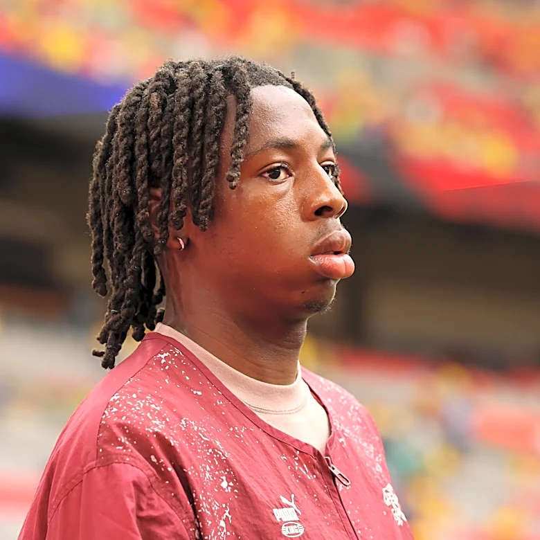 Aston Villa trying to hijack Johan Manzambi deal