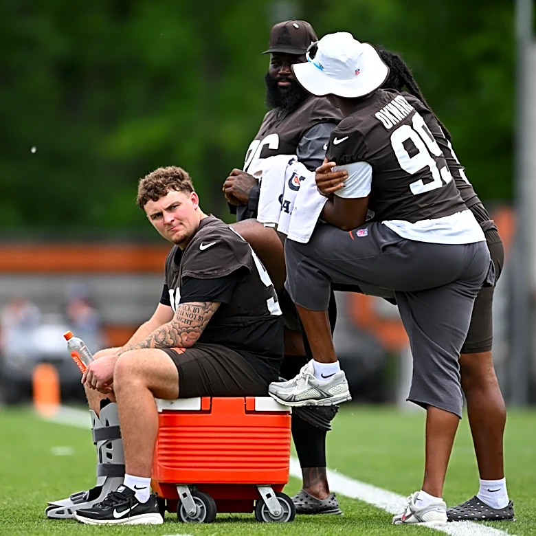Daily Dawg Chow (7/13): How do the Browns look at DT?