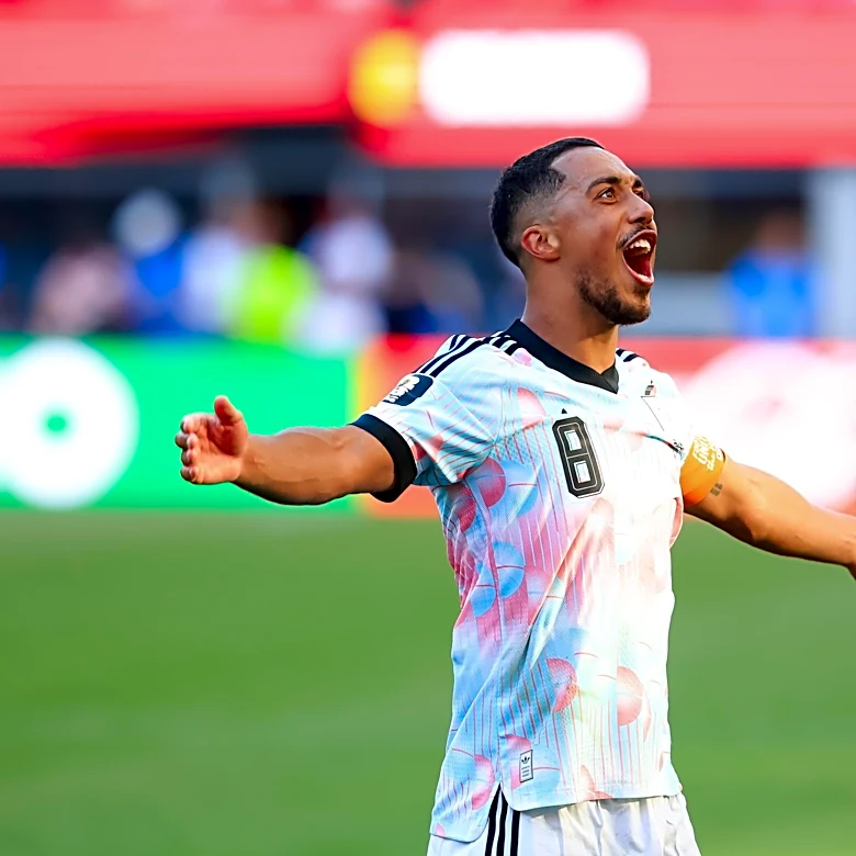 Manchester United set to sign Tielemans from Aston Villa