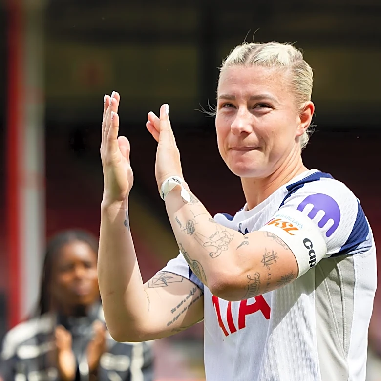 Bethany England to sign with Crystal Palace on free transfer