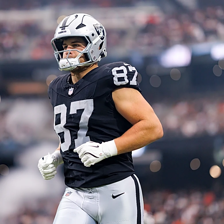 Raiders roster: 2026 is a big season for Michael Mayer