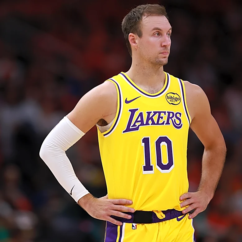 Suns officially sign Luke Kennard after Bridges trade