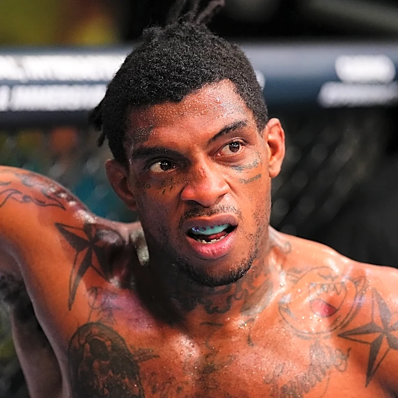 UFC (finally) parts ways with infamous ankle monitor-wearing fighter with multiple arrests