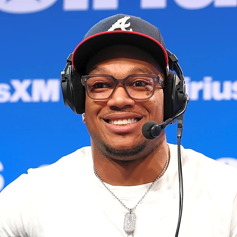 Will DJ Moore addition lead to more unbalanced offensive formations from Bills in 2026?