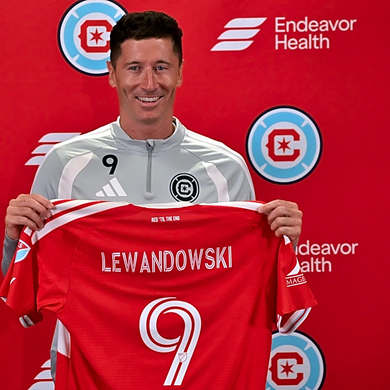 Robert Lewandowski ‘couldn’t imagine’ playing for another Euro team after Barcelona