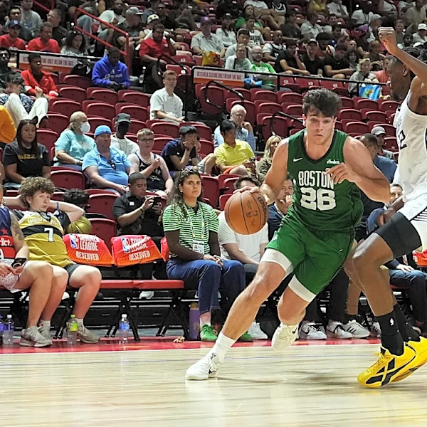 Gonzalez, Cenac lead Celtics past Kings, 82-76