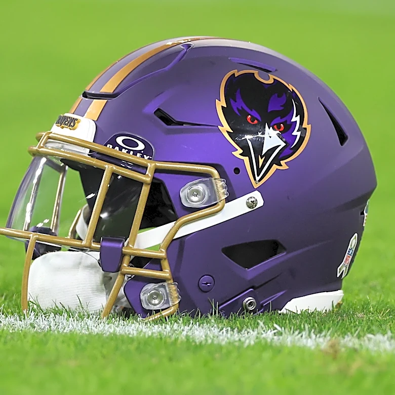 Loose Feathers: Ravens win humanitarian award, lose top executive